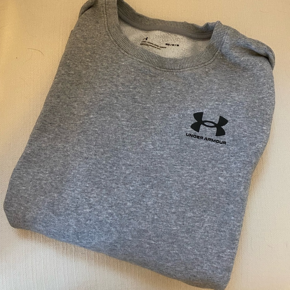 Under armour  sweatshirt